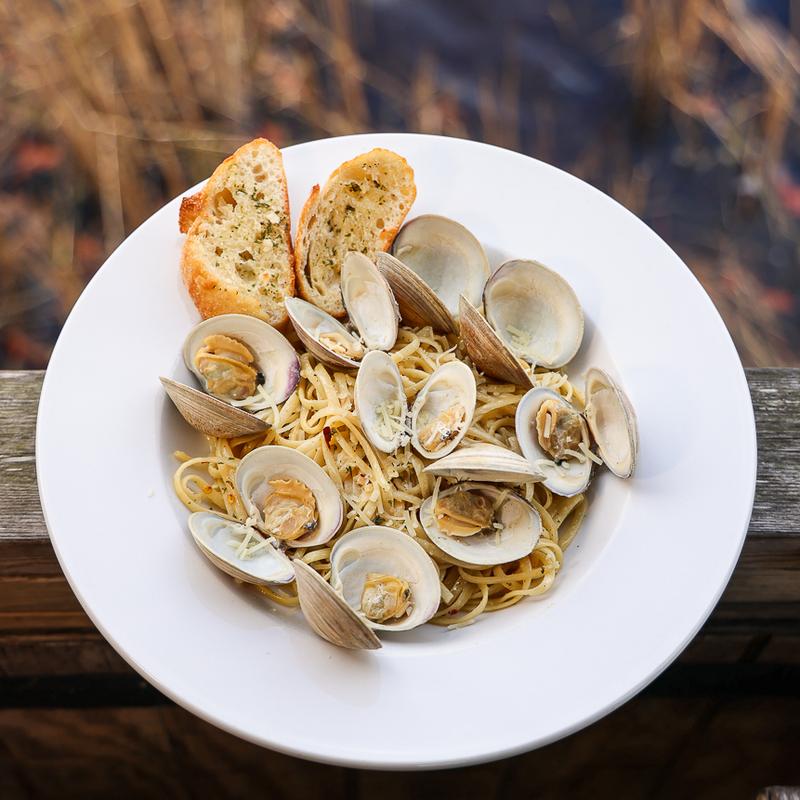 Linguine With Clams photo
