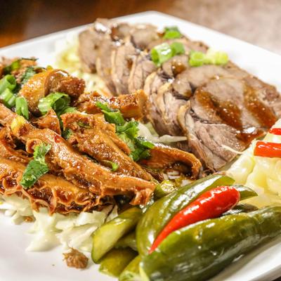 The served Braised Beef Mixed Platter.