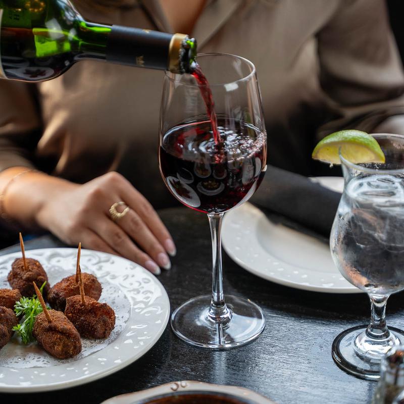 menu item 11 of 17, Dátiles con Tocino