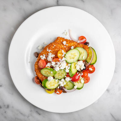 Breaded chicken Greek salad