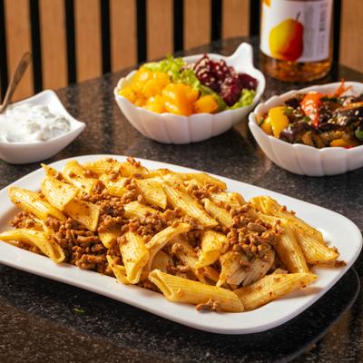 Ground beef macaroni pasta.