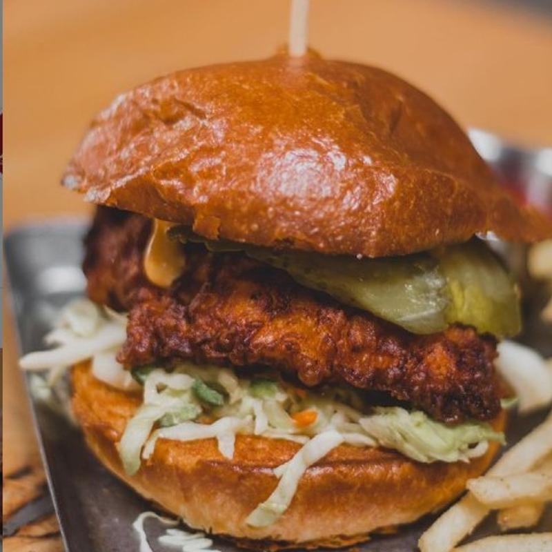 FRIED CHICKEN SANDWICH