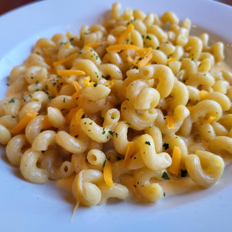 Mac & Cheese 8 people photo