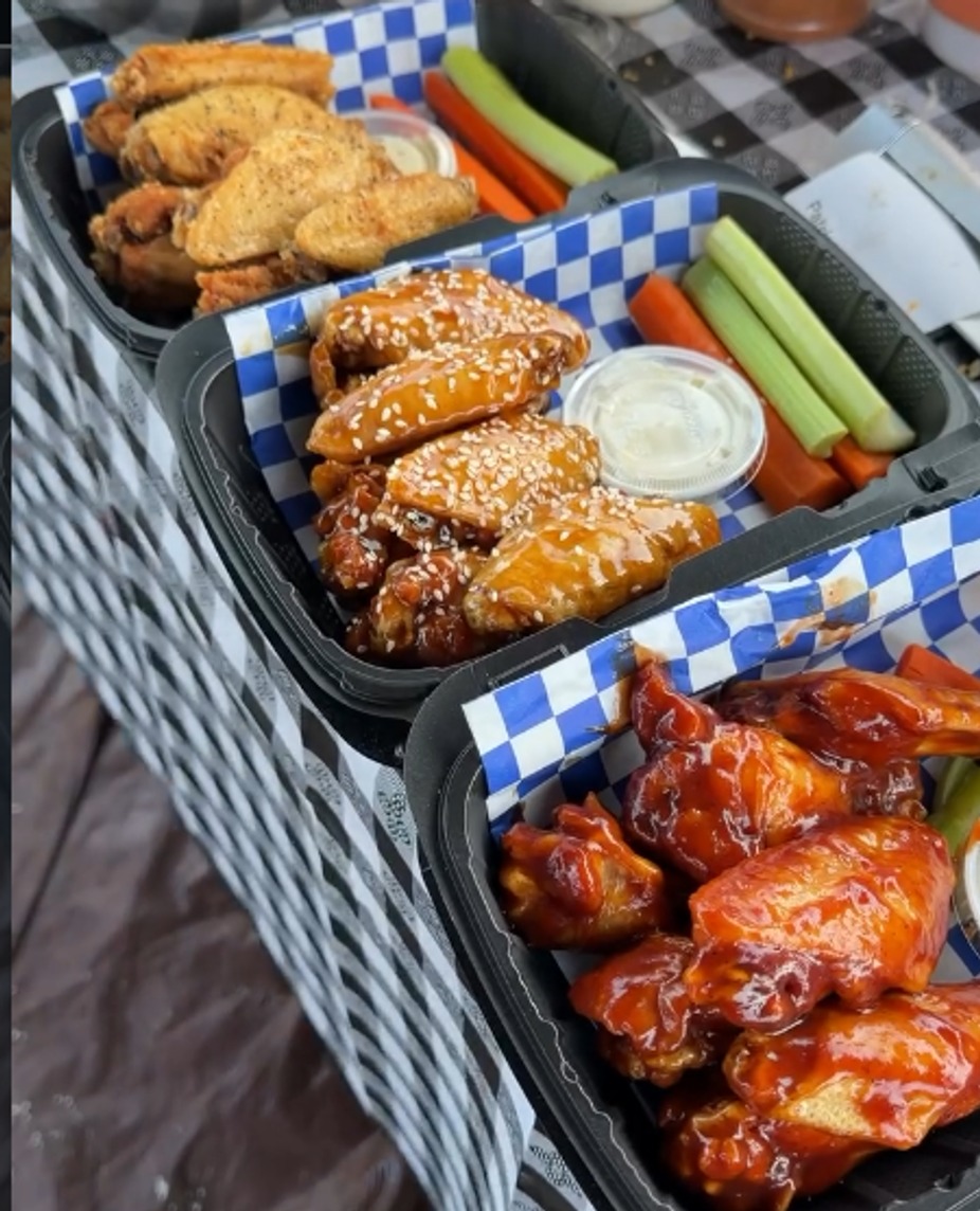 Wing Man Wings event photo