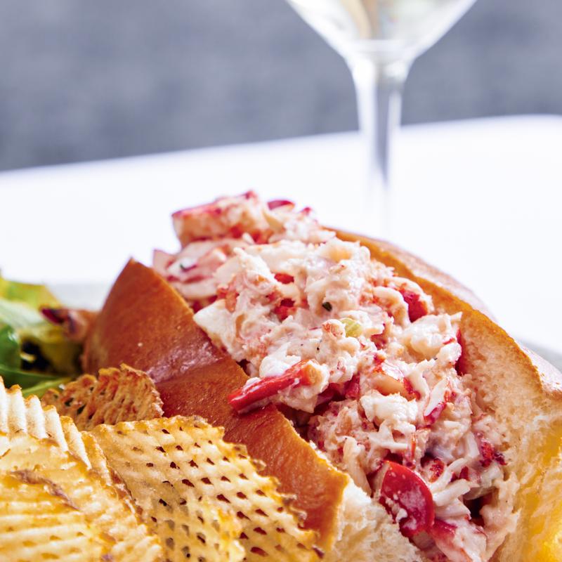 Maine Lobster Roll * photo