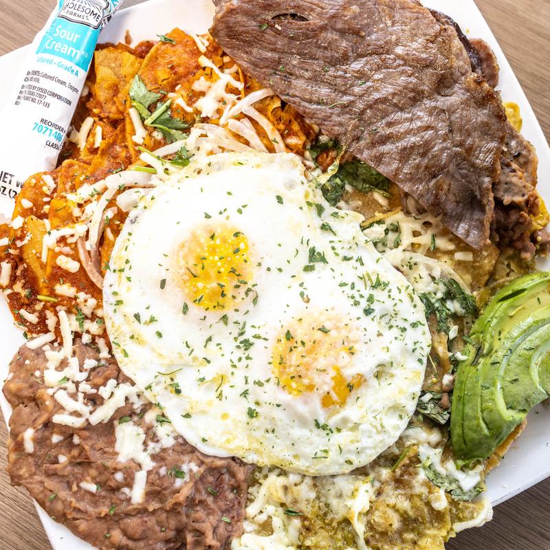 menu item 4 of 18, Chilaquiles