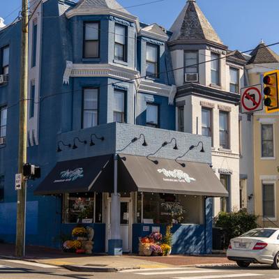 Exterior, Irie Ting.