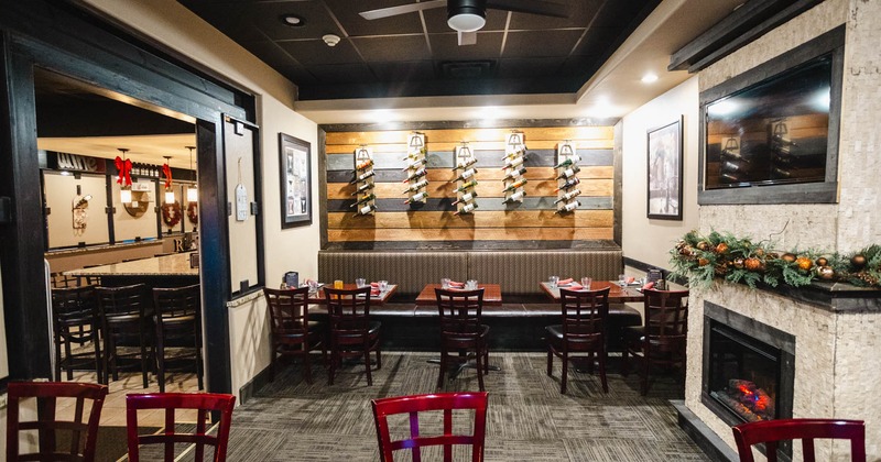 Wide view to the diner area, tables and chairs