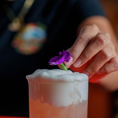 The Shorebreak Kuawa being garnished with a flower.