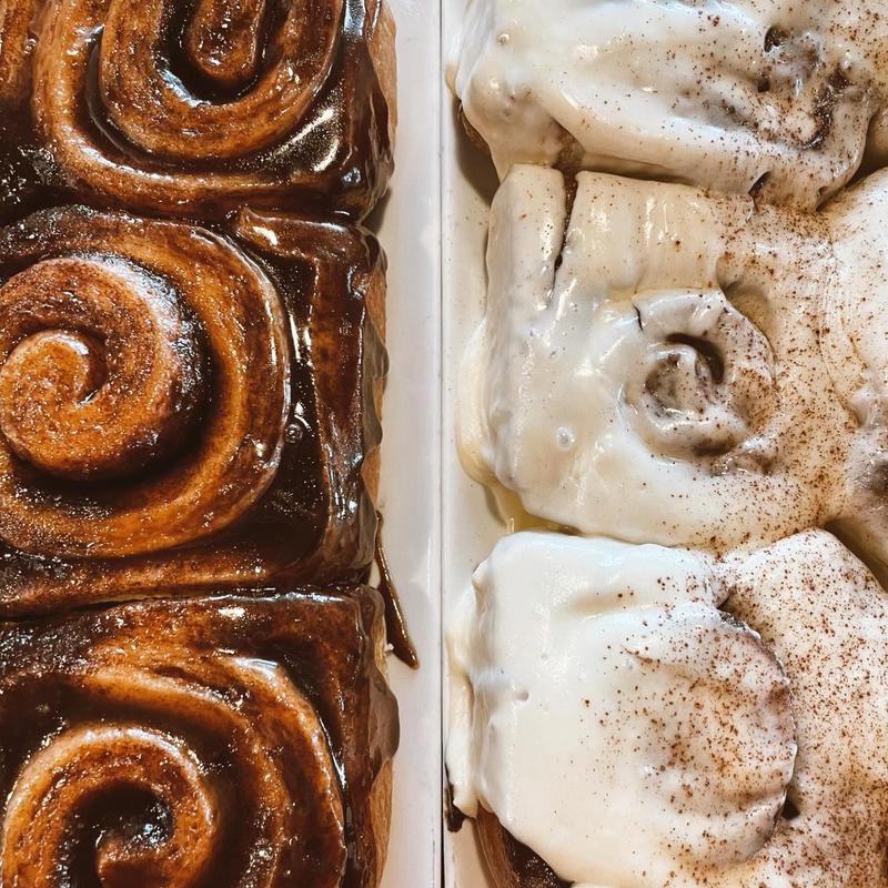 Frosted Cinnamon Roll/Caramel Roll photo