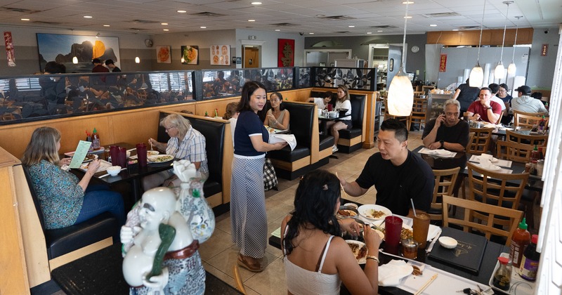 Diner area, booths, people
