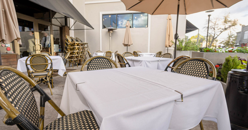 Exterior, tables on the patio