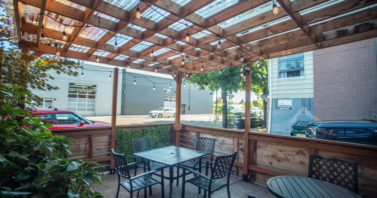 Exterior, tables and chairs