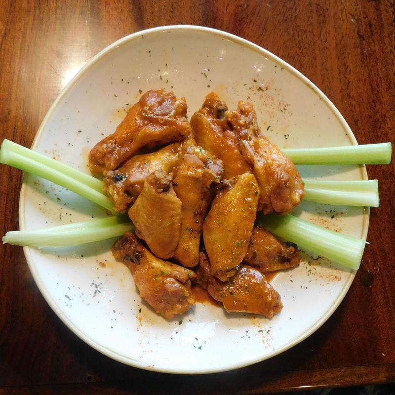Jumbo Wings photo