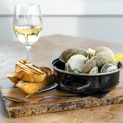 Pot O' Steamers dish