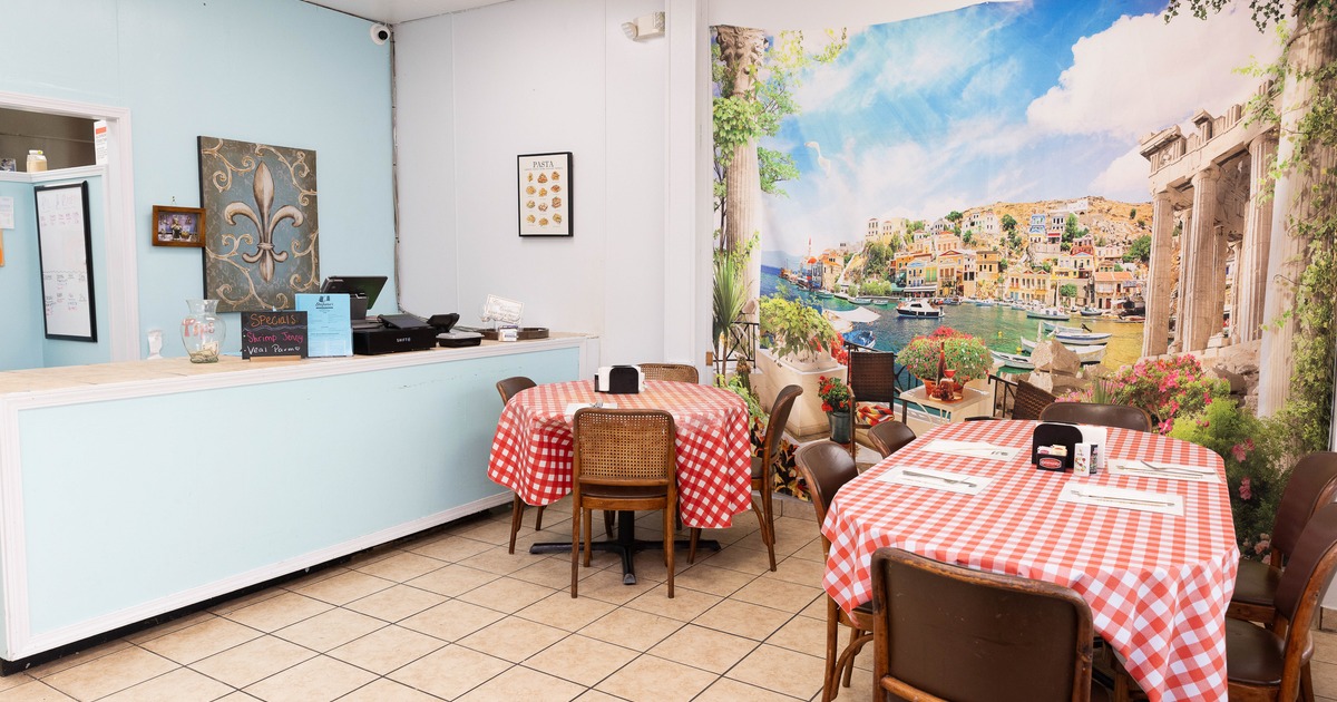 Diner room, tables, chairs
