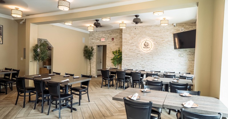 Interior, wide virew to diner area, tables, chairs