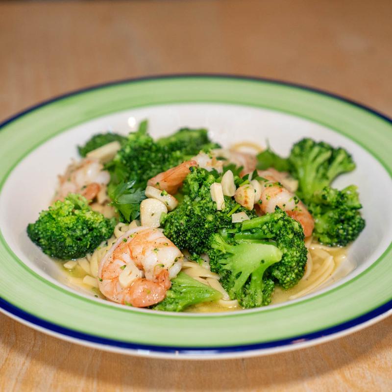 Linguine with Shrimp & Broccoli photo