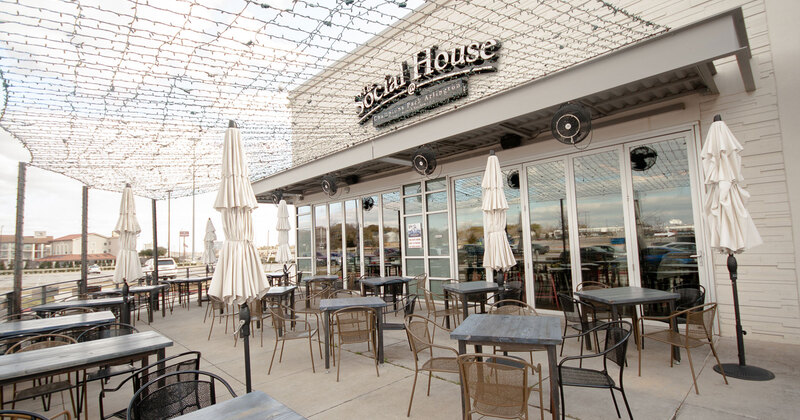 Exterior, seating area