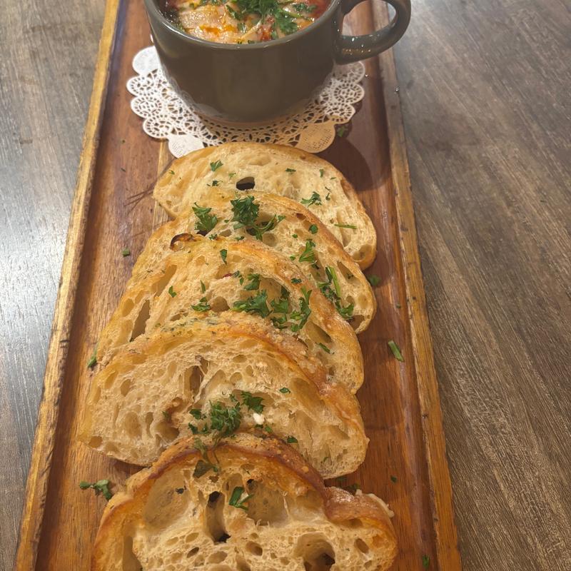 Bolognese & Bread photo