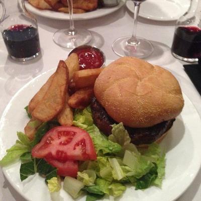 Cheeseburger and drinks.