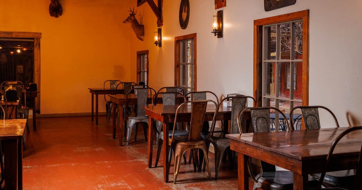 Performing stage in exterior area