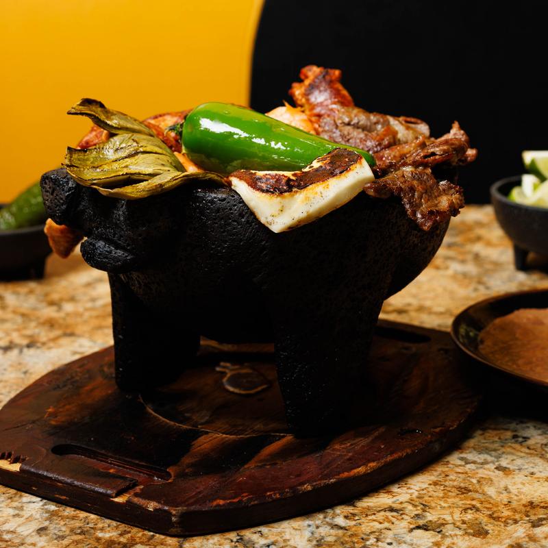 menu item 6 of 8, Molcajete