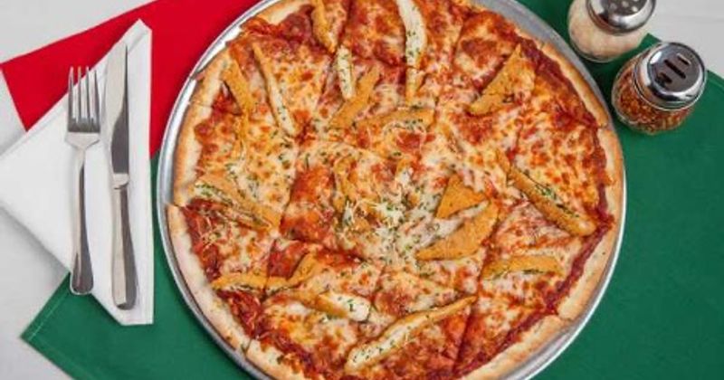 Chicke Alfredo Pizza