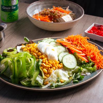 A plate of Garden Salad.