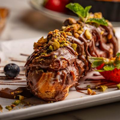 Dubai Chocolate Eclair.