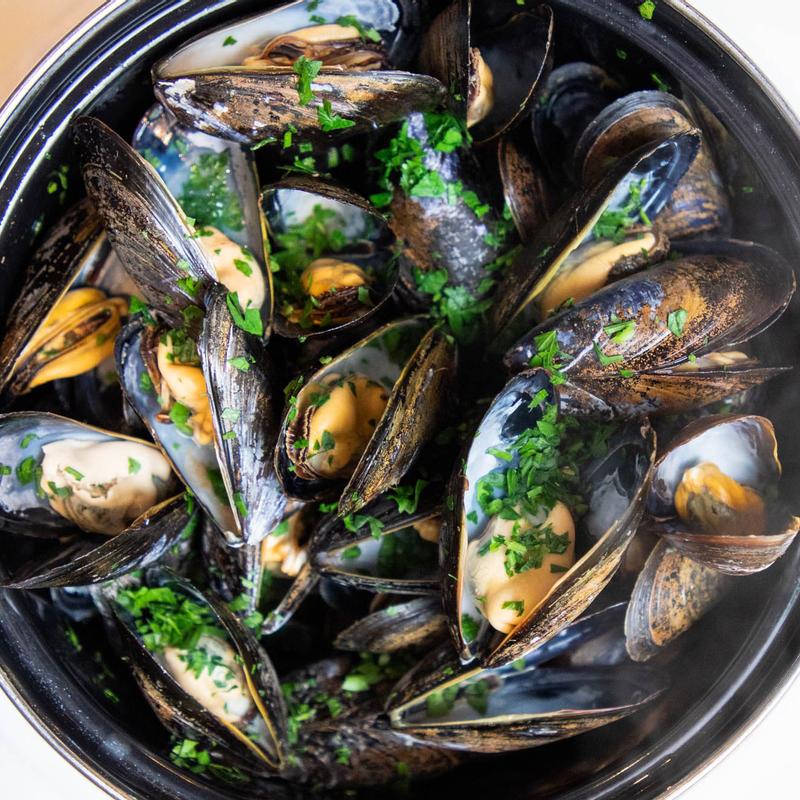 Steamed P.E.I. Mussels Mariniére photo