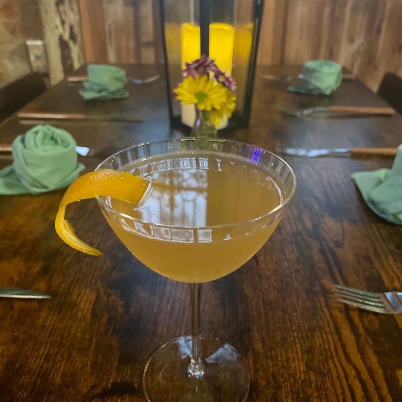 Aromatic Gin Martini photo