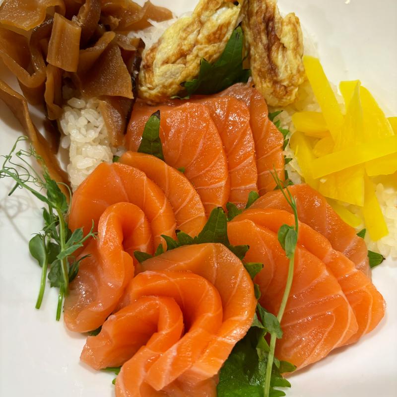 menu item 123 of 155, Salmon Bowl