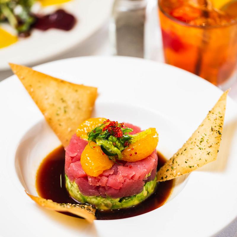 Tuna Tartare Royal photo