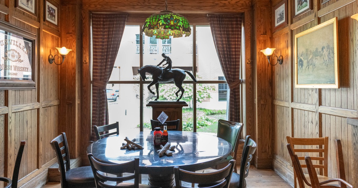 Tables and chairs, interior decorations