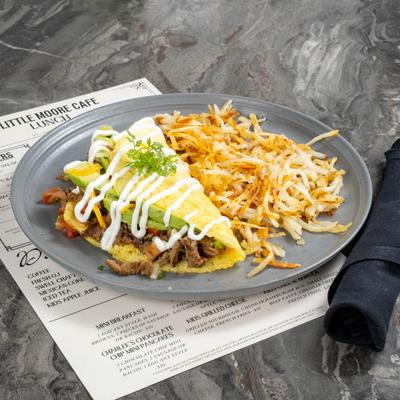 The Arrachera omelet breakfast meal.