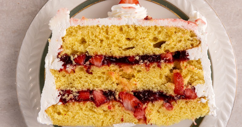 Strawberry cake slice