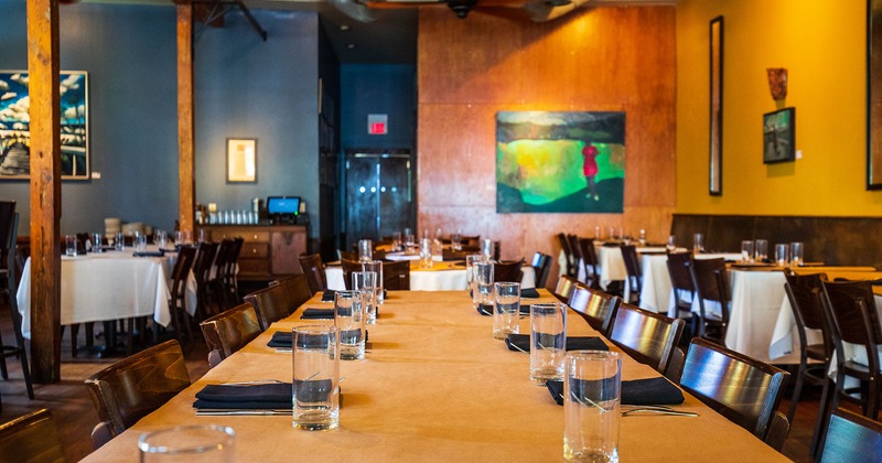 Table setting in the dining room