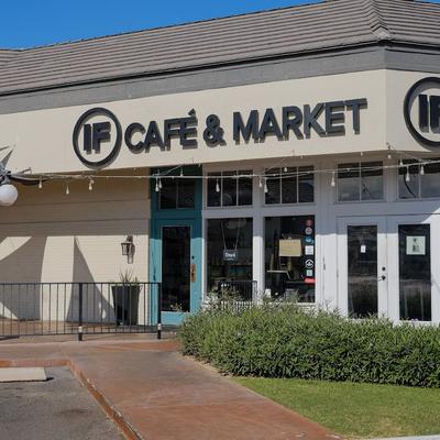 Exterior, front entrance, parking lot, and lawn.