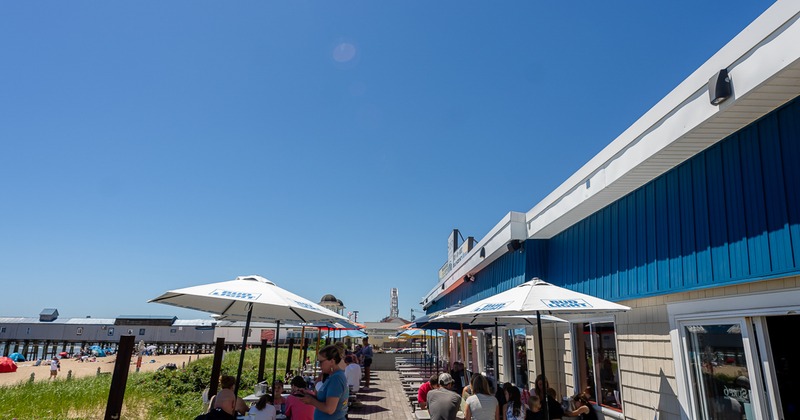 Exterior, terrace, parasols, tables and chairs