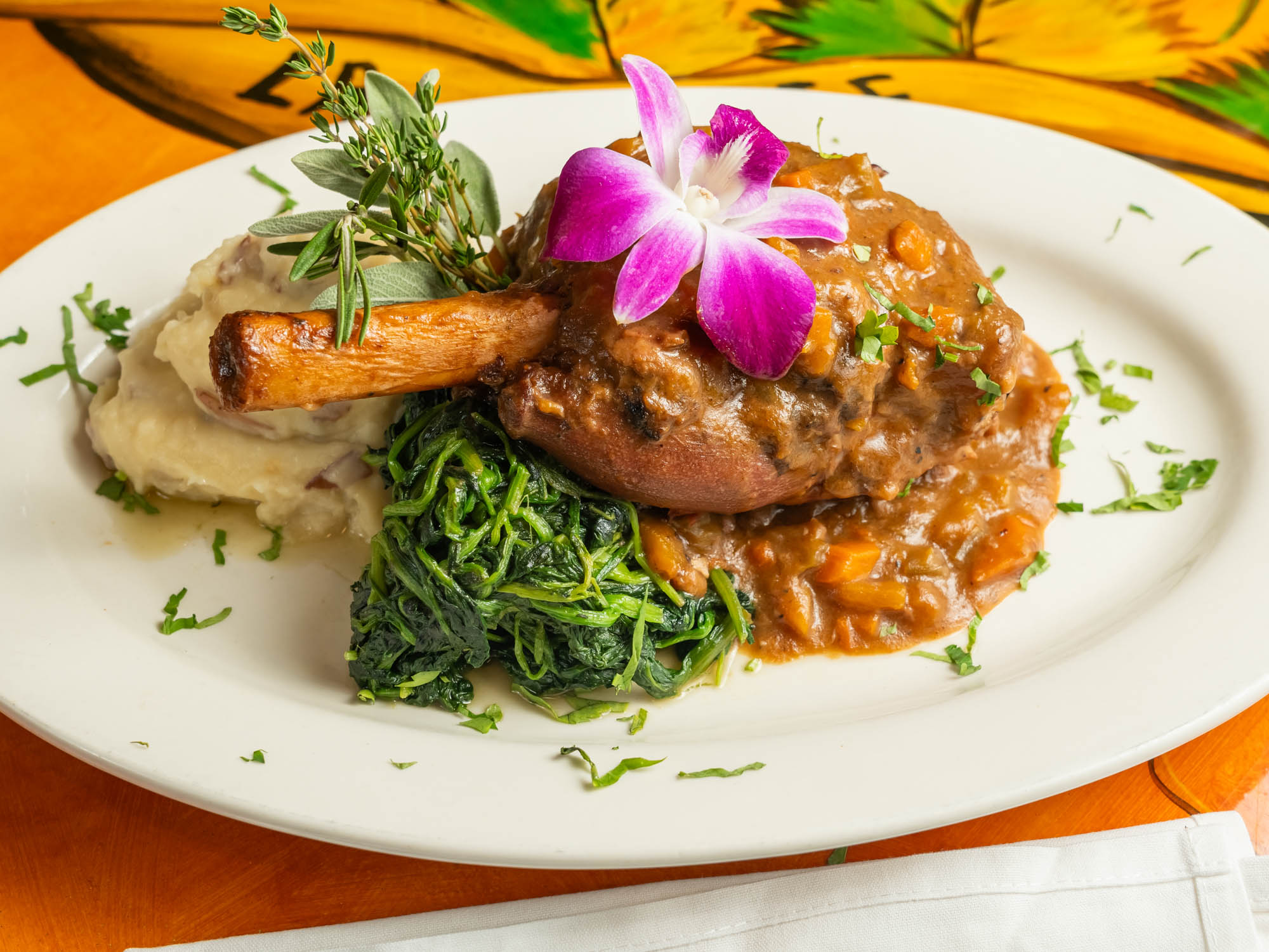Braised lamb shank, with mashed potatoes