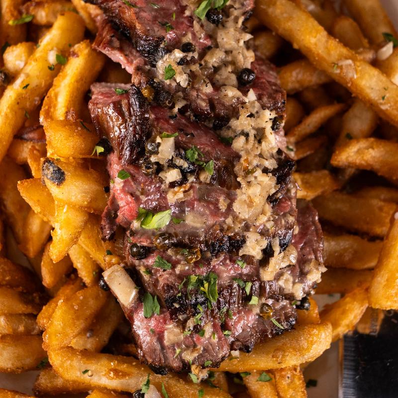 Steak Frites Au poivre photo