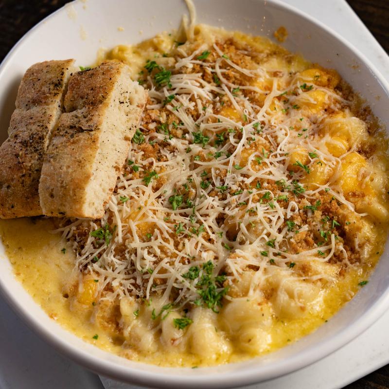Ray J’s Mac N’ Cheese photo