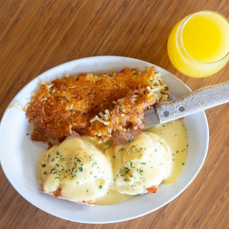 Eggs Benedict photo