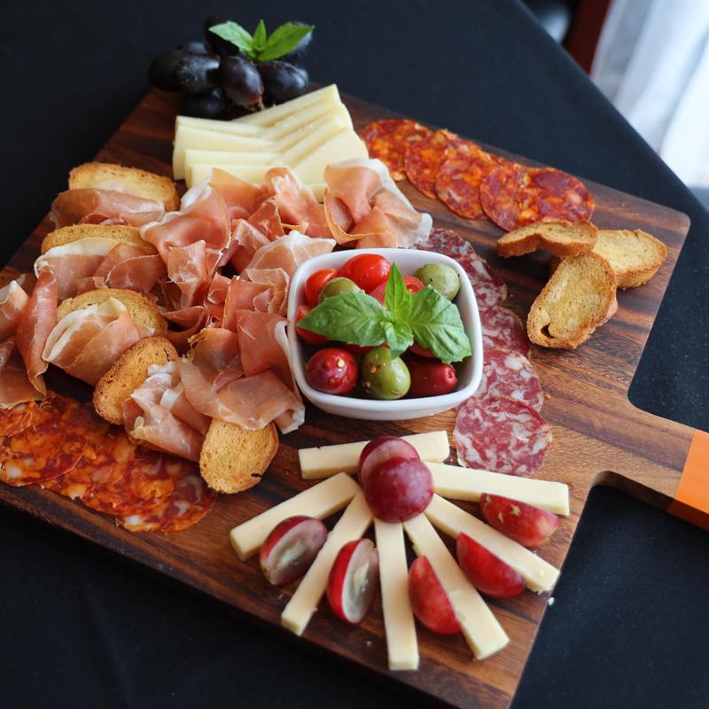 Picoteo - Embuitidos & Queso photo