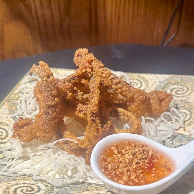 menu item 4 of 106, Fried Calamari