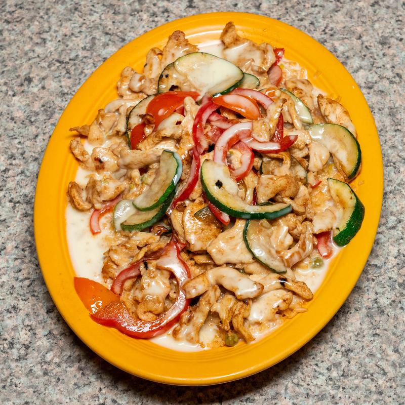 menu item 3 of 8, Pollo Feliz