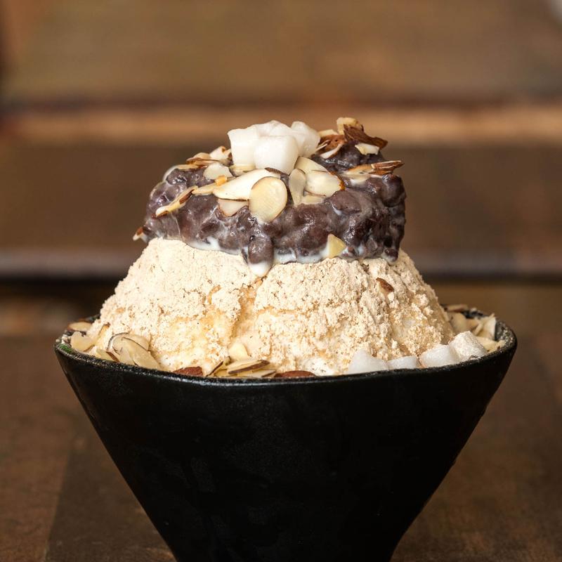 Misutgaru & Almond Bingsoo photo