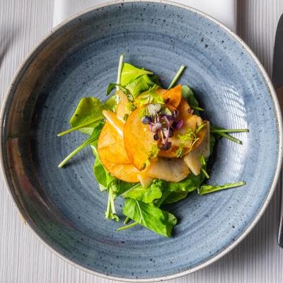 Arugula apple salad, top view