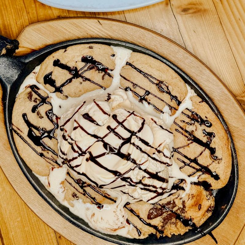 Chocolate Chip Cookie À La Mode photo